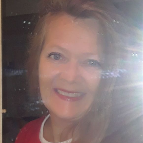 Meet your Posher, Dawn - Picture 1 of 1